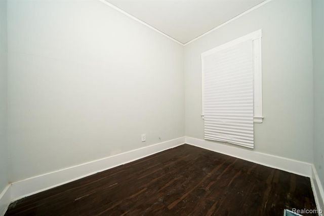 2016 W Grand Street, Detroit, MI 48238