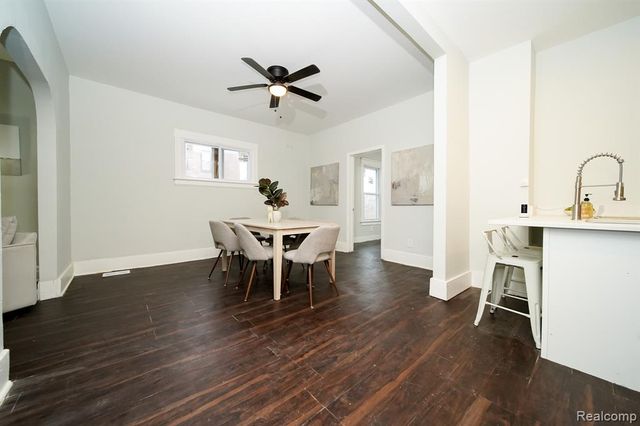 2016 W Grand Street, Detroit, MI 48238