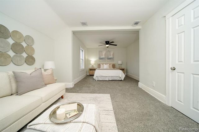 2016 W Grand Street, Detroit, MI 48238