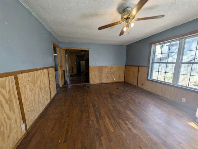 706 S Ash Street, Harrison, AR 72601