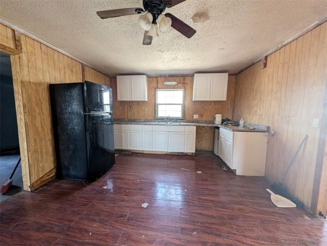 706 S Ash Street, Harrison, AR 72601