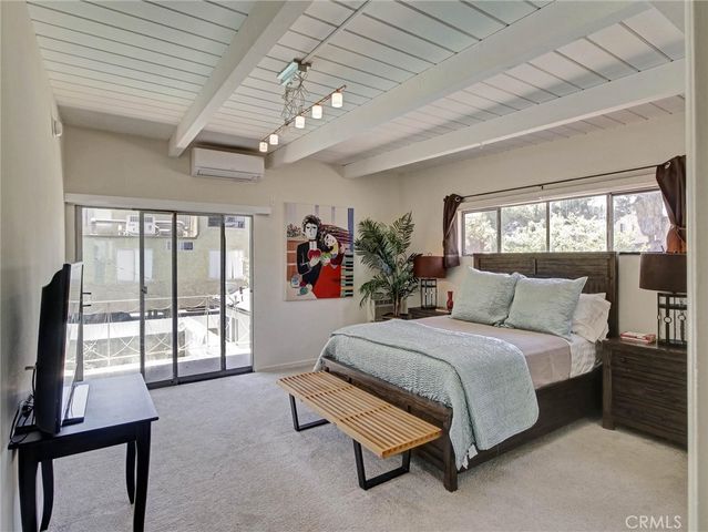 4268 Troost Avenue, Studio City, CA 91604