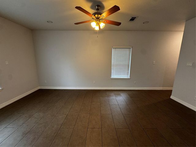 8205 Oak Knoll Lane B, Houston, TX 77028