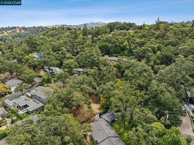Ridge Road, Lafayette, CA 94549
