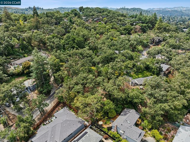 Ridge Road, Lafayette, CA 94549