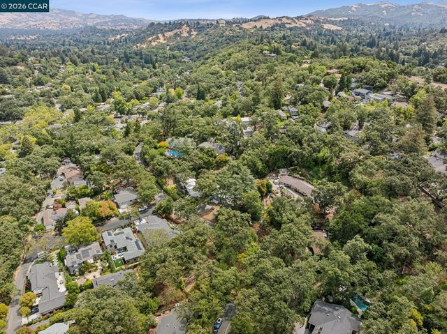 Ridge Road, Lafayette, CA 94549