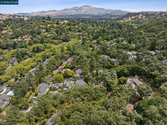 Ridge Road, Lafayette, CA 94549