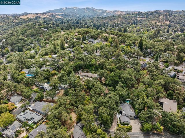 Ridge Road, Lafayette, CA 94549