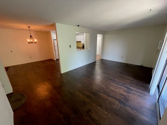 491 W Central Street B11, Franklin, MA 02038