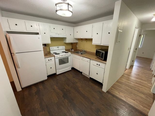 491 W Central Street B11, Franklin, MA 02038