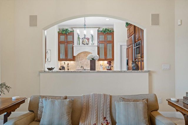 N49W18370 Green Meadow COURT, Menomonee Falls, WI 53051