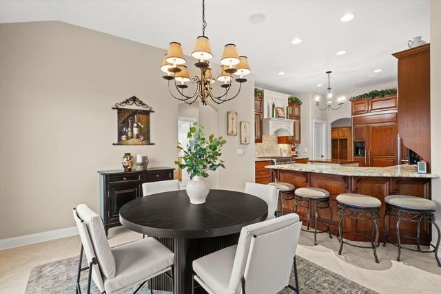 N49W18370 Green Meadow COURT, Menomonee Falls, WI 53051