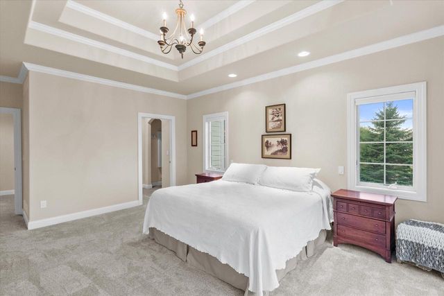 N49W18370 Green Meadow COURT, Menomonee Falls, WI 53051