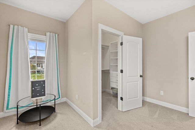 N49W18370 Green Meadow COURT, Menomonee Falls, WI 53051