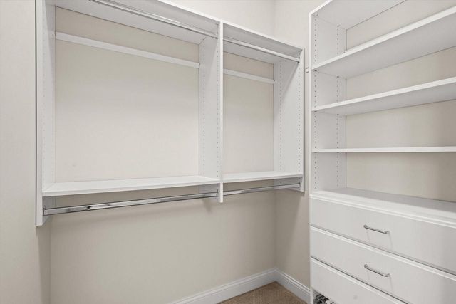 N49W18370 Green Meadow COURT, Menomonee Falls, WI 53051