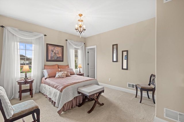 N49W18370 Green Meadow COURT, Menomonee Falls, WI 53051