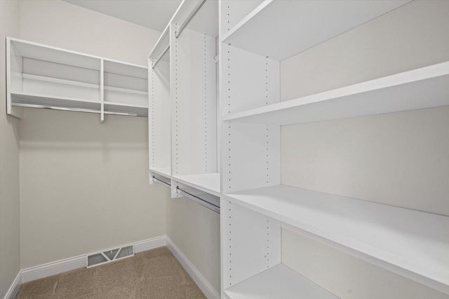 N49W18370 Green Meadow COURT, Menomonee Falls, WI 53051