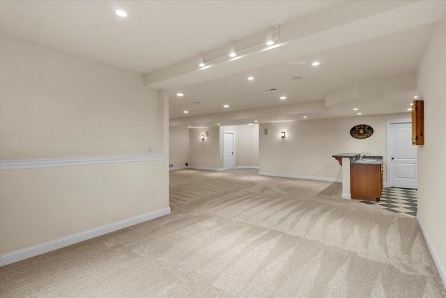 N49W18370 Green Meadow COURT, Menomonee Falls, WI 53051