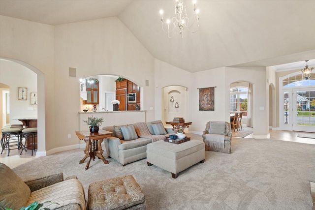 N49W18370 Green Meadow COURT, Menomonee Falls, WI 53051