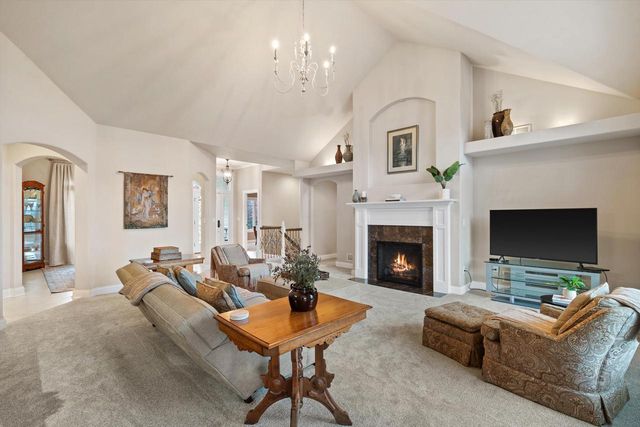 N49W18370 Green Meadow COURT, Menomonee Falls, WI 53051