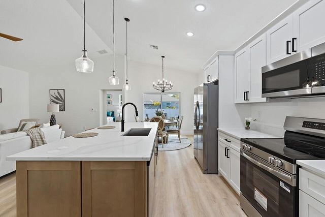 8635 98th Court, Vero Beach, FL 32967