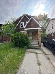 15384 Lesure Street, Detroit, MI 48227