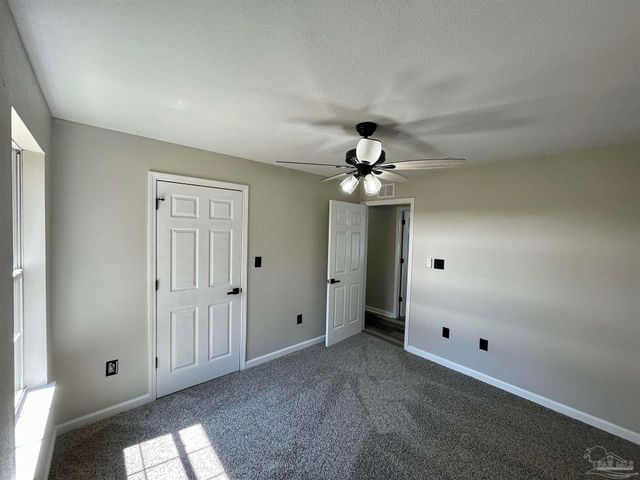 622 N G St, Pensacola, FL 32501
