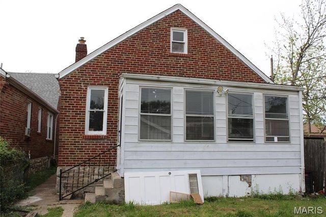 4006 Marcus Avenue, St Louis, MO 63115