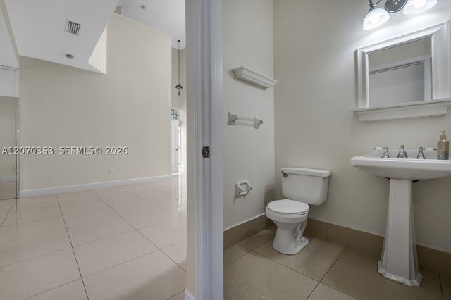 1282 NW 171st Ter, Pembroke Pines, FL 33028