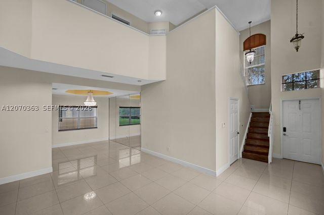 1282 NW 171st Ter, Pembroke Pines, FL 33028