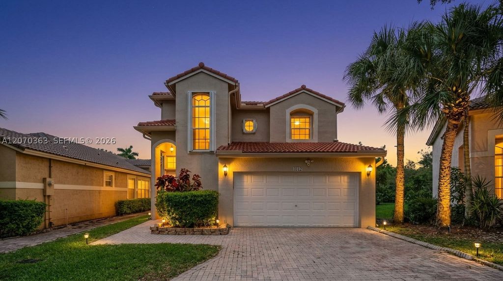1282 NW 171st Ter, Pembroke Pines, FL 33028