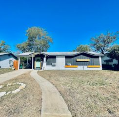4915 Benham, San Antonio, TX 78220