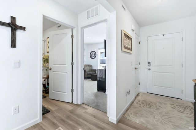 5123 Bing Pass, New Haven, IN 46774