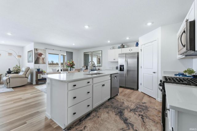 5123 Bing Pass, New Haven, IN 46774