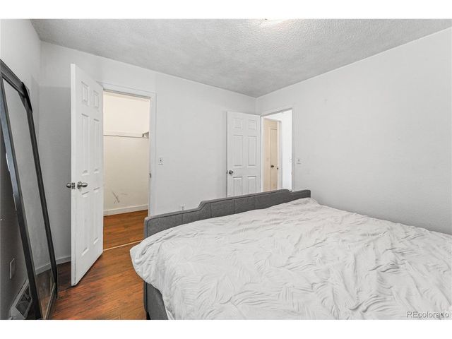 1447 Norfolk St, Aurora, CO 80011