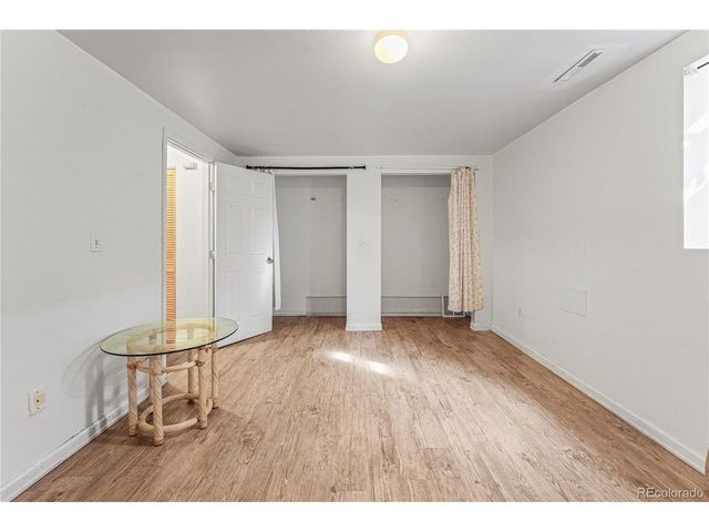 1447 Norfolk St, Aurora, CO 80011