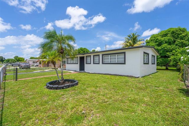 19425 NW 39th Avenue, Miami Gardens, FL 33055