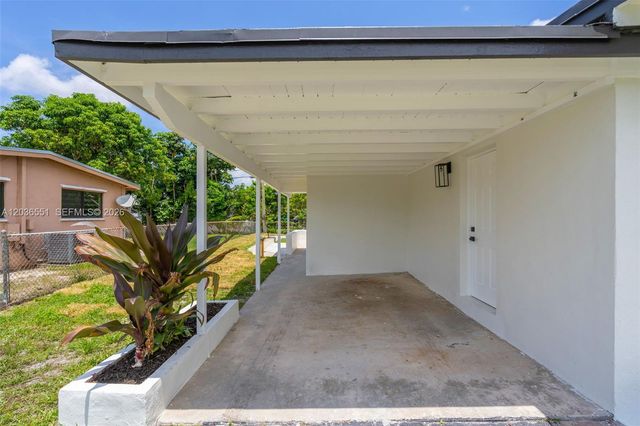 19425 NW 39th Avenue, Miami Gardens, FL 33055