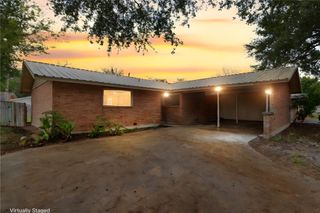 1206 Bruce St, Alice, TX 78332