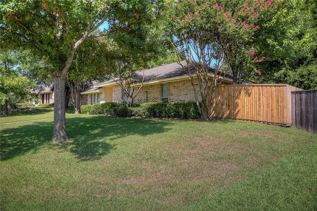 102 Teakwood Drive, Rockwall, TX 75087