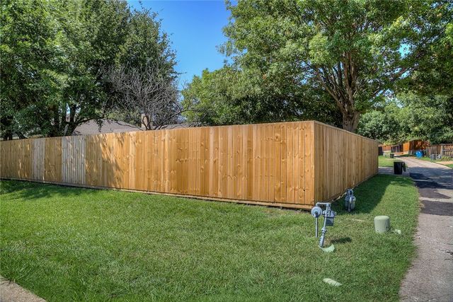 102 Teakwood Drive, Rockwall, TX 75087