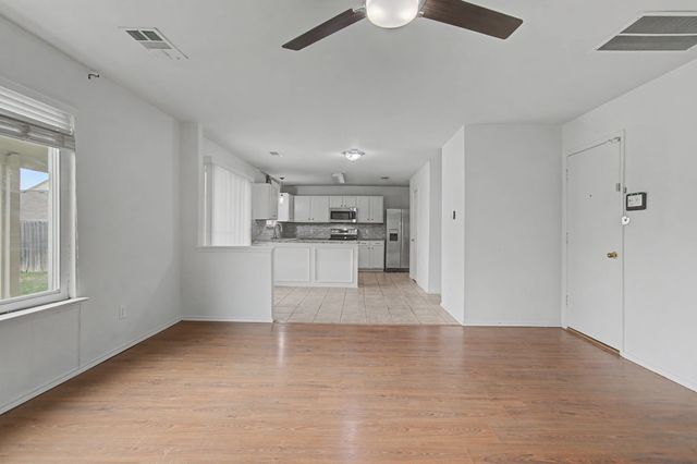 5016 Meridian Lane, Fort Worth, TX 76244