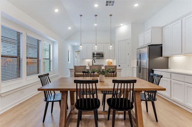 712 Washita Falls Lane, Conroe, TX 77304