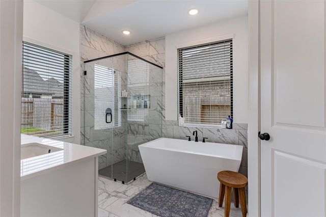 712 Washita Falls Lane, Conroe, TX 77304