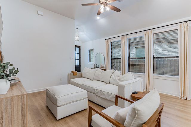 712 Washita Falls Lane, Conroe, TX 77304