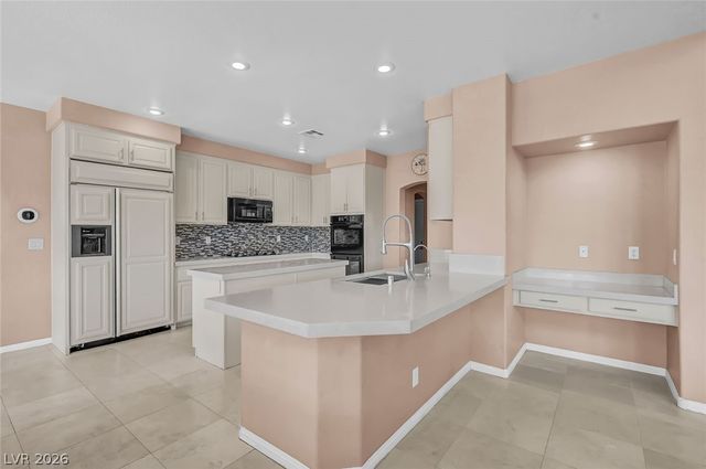 9304 Brilliant Ore Drive, Las Vegas, NV 89143