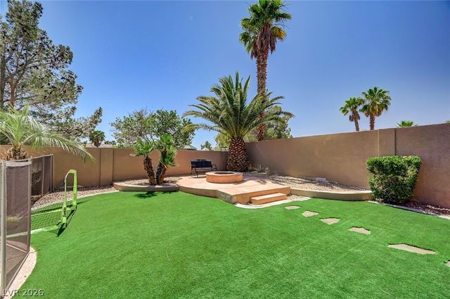 9304 Brilliant Ore Drive, Las Vegas, NV 89143