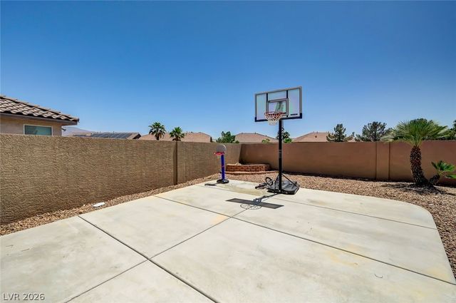 9304 Brilliant Ore Drive, Las Vegas, NV 89143