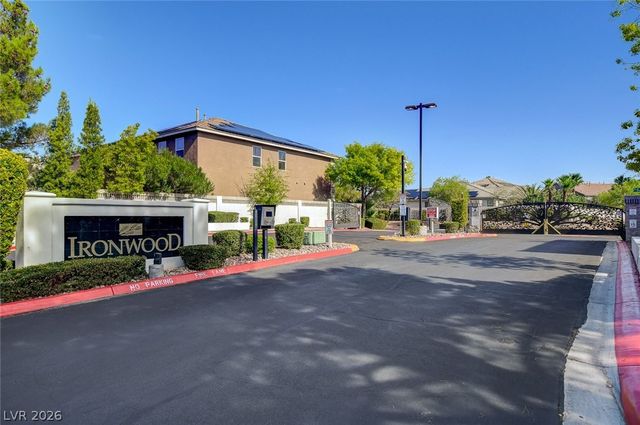 9304 Brilliant Ore Drive, Las Vegas, NV 89143