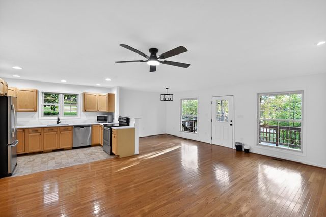 205 ALPINE DR, Front Royal, VA 22630